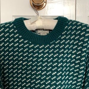 NWOT Men’s Small L.L. Bean Sweater